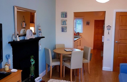Carrickfergus Apartment | Ahoy4 Carrickfergus Front-line Sea-views!n