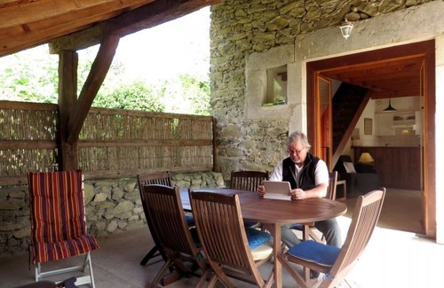 Ceyzerieu House | Aignoz - Ceyzerieu - Gîte