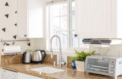 Crown Point House | Air Concierge Pacific Beach Breezy Cottages #1