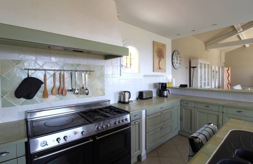 La Londe-les-Maures House | Air-conditioned villa for 8 people with heated pool and panoramic sea view in La Londe-les-Maures