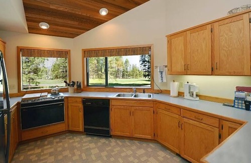 Black Butte Ranch House | Air Conditioned/Unobstructed View of Golf Course