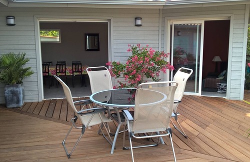 Herepian Villa | Air-conditioned villa with pool terrace, parking, solar roof and charging station.
