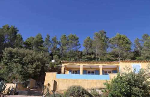 Le Val Villa | Air-conditioned villa with swimming pool Pets welcome