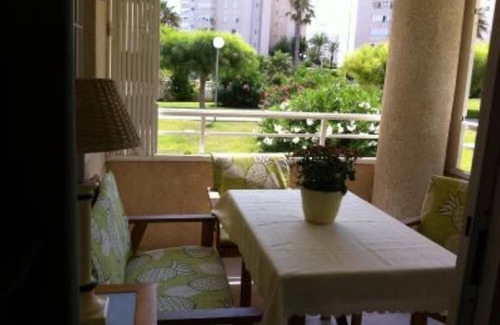 Urbanova Apartment | AIR CONDITIONING, FREE WIFI, NE TFLIX, ONLY 2 MINUTES BEACH