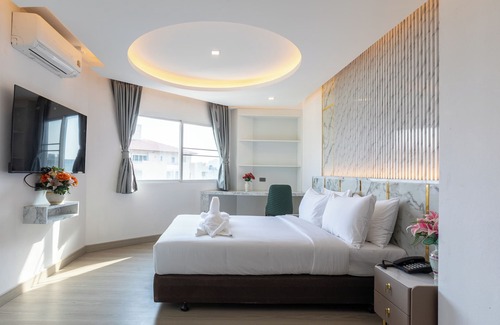 Samsen Nok Hotel | Airbus Hotel At Phawana Station