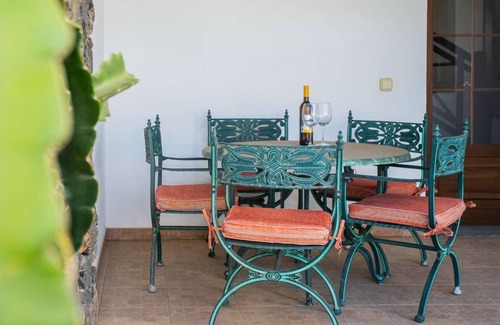 Tinajo Villa | Aircon, Wi-Fi, Smart TV, Private pool