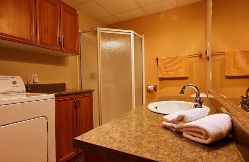 Petite-Riviere-Saint-Francois House | Aires du Massif - Aquilon et Sirocco vacances et SPA