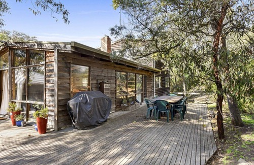 Aireys Inlet House | Airey's 15 - Walk To The Beach & Cafe's, Pet FrIendly.