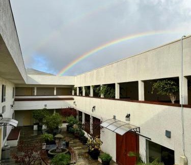 Downtown Hotel | Airport Inn