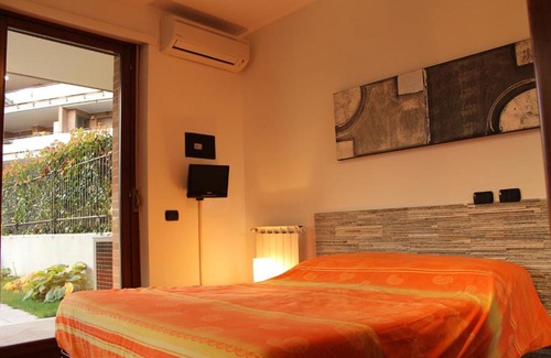 Fiumicino Apartment | Airport Roof Garden