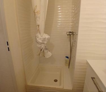 Grand Sud Apartment | Aix Pont de Larc California 2 Coté Jardin - Parking