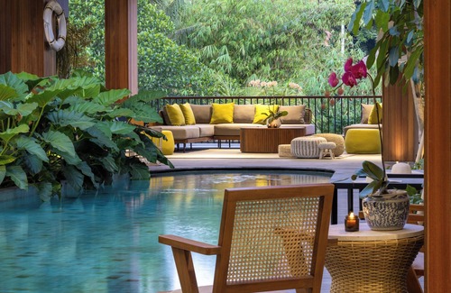 Pererenan Villa | Akashi Residence | 6BR Luxe Villa Pool Slide