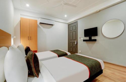 Gurugram Hotel | Akshay home stay