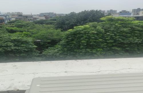 Gurugram Hotel | Akshay home stay