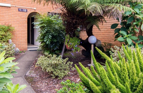 Forster Apartment | Akuna 3 ground floor apartment opposite Wallis Lake