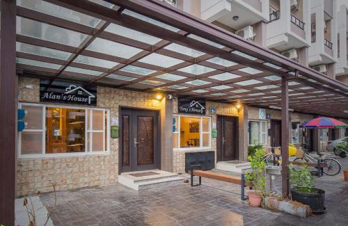 Jiaoxi House | Alan's House B&B