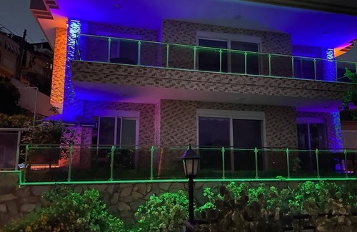 Tepe Villa | Alanya Independent Pool Villa - 4 Beds 4 Baths Sea & City View 1.5 km to Beach