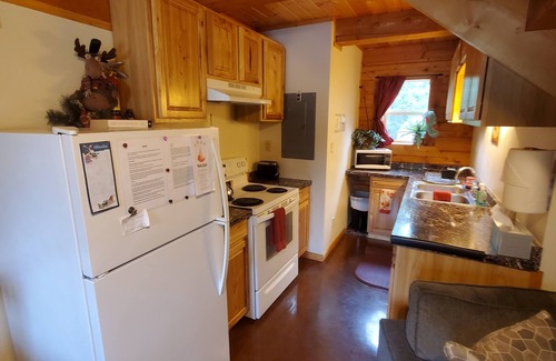 North Pole House | Alaska Aurora Adventures Aurora Cabin A World class Northern lights viewing