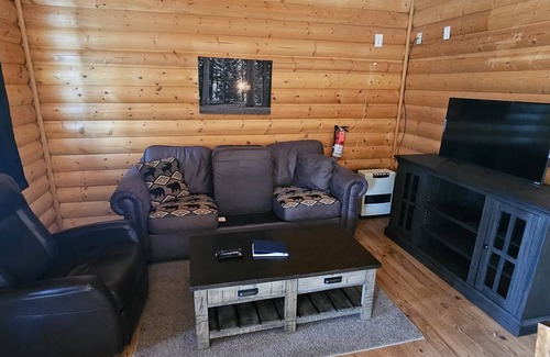Cohoe Cabin | Alaska Summers Lodge Cabin No. 6