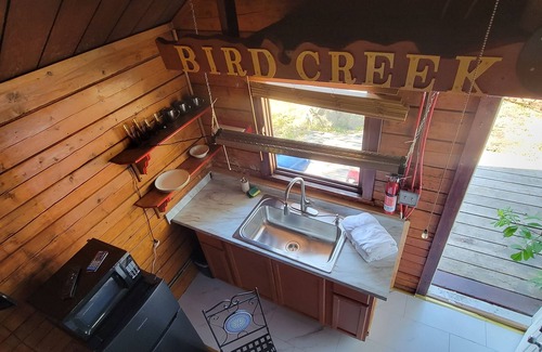 Bird Creek Cabin | Alaskan Cabin near Girdwood, Aleyska, and Anchorage