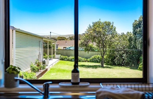 Hayborough House | Albatross-96 Albatross Ave Hayborough