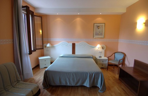 Vittorio Veneto Hotel | Albergo Ristorante Flora