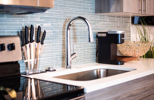 King Condo | *Alberta Musical Condo: Parks, Eateries, Shops
