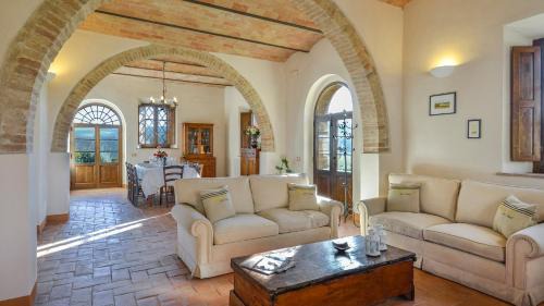 San Giovanni d'Asso Villa | Alborata 10, Emma Villas