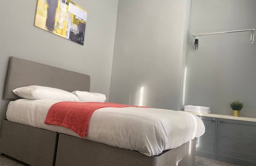 Newcastle-upon-Tyne Apartment | Alexander 2- Bed Apartment Tyneside