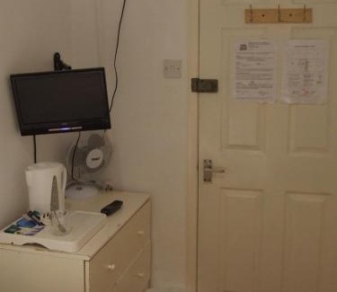 Hemel Hempstead Bed & Breakfast | Alexandra Guest House