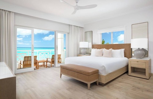 The Bight Resort | Alexandra Resort. Two Bedroom Oceanfront Suite with breathtaking views.
