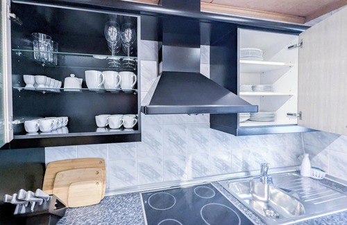 Stuttgart Apartment | ALFA Stuttgart 3BR 6people Bosch/Porsche INET WIFI