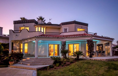Benagil Villa | Algarve Villa with Iconic Benagil Views and Private Pool