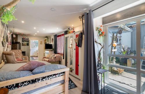 Muhlbach Apartment | Alice im Wunderland