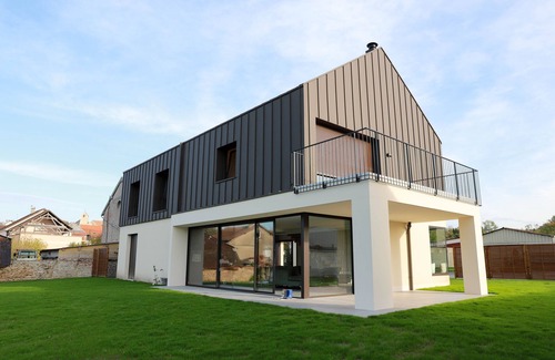 Cuchery House | All comforts with a swimming pool and garden, ideal for groups in Champagne