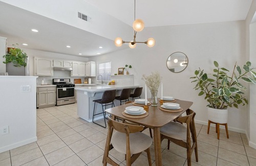 Visalia House | All-inclusive beautiful 3-bedroom home in NW Visalia