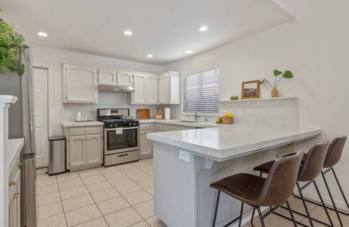 Visalia House | All-inclusive beautiful 3-bedroom home in NW Visalia