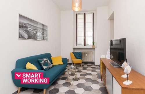 Historic Centre Apartment | All'Ombra del Grattacielo by Wonderful Italy
