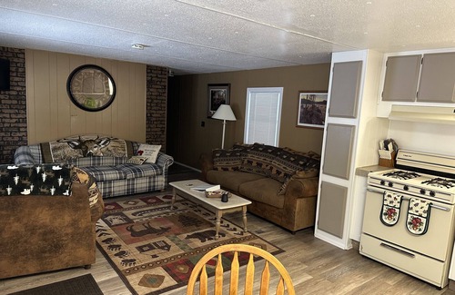 Lake City House | ALL SEASON GET-A-WAY Walking Distance to Lake Missaukee, ORV Trail access