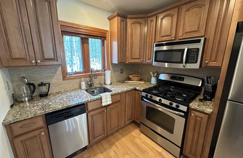 Ludlow Cabin | All-Season Lake Pauline Retreat, 2 mi to Okemo