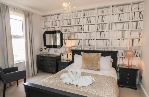 Muston House | All Seasons House