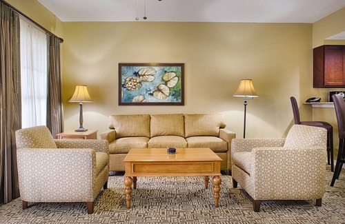 Kissimmee Resort | All Suite Resort near Old Town Amusement Park and Disney World
