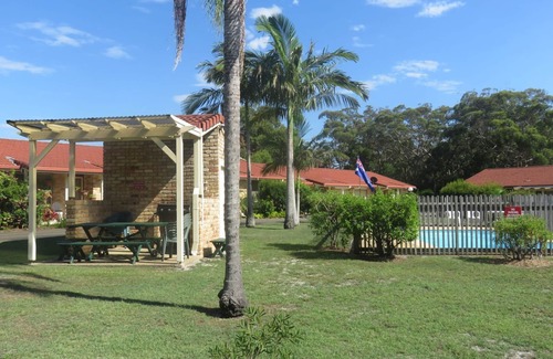 South West Rocks Apartment | ALLAMANDA UNIT 11 - CLOSE TO RIVER - POOL IN THE COMPLEX