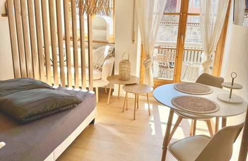 Kempten Apartment | Allgäu boho apartment with balcony
