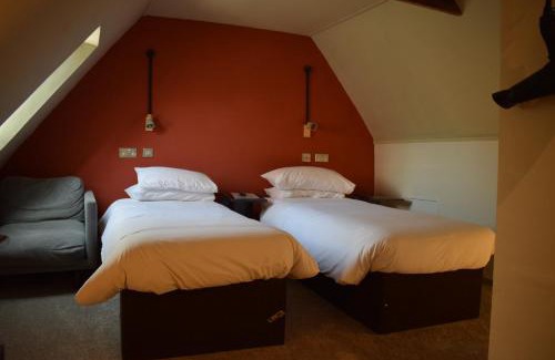 Harwich Hotel | Alma Inn & Dining Rooms