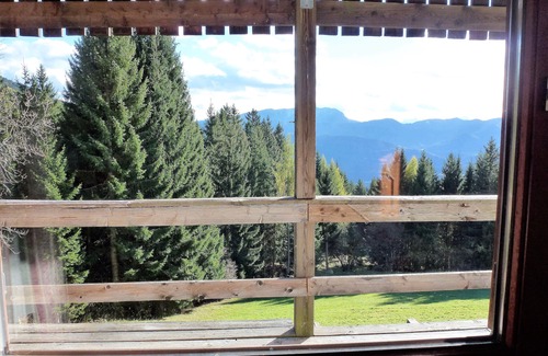Fresach House | Almhaus ZUCKERL with a tiled stove at 1200 m with a dream view