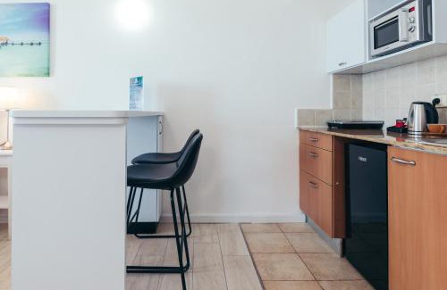 Haifa Apartment | Almog Beach apt Hotel מלון דירות אלמוג ביץ'