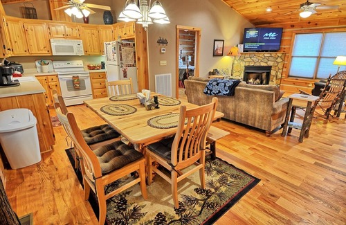 Buck Mountain Cabin | Almost Heaven-Open for Bookings! Views, Hot Tub, AC, WIFI