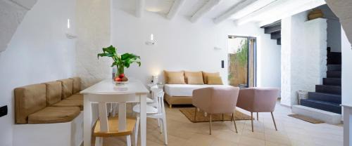 Apokoronas Villa | Almyrida Sands luxury stone villa