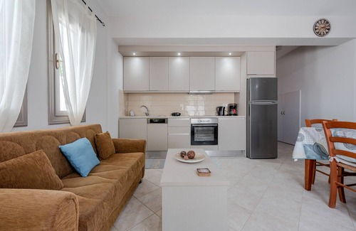 Platanes House | Aloe,pool,near beach & amenities no car needed